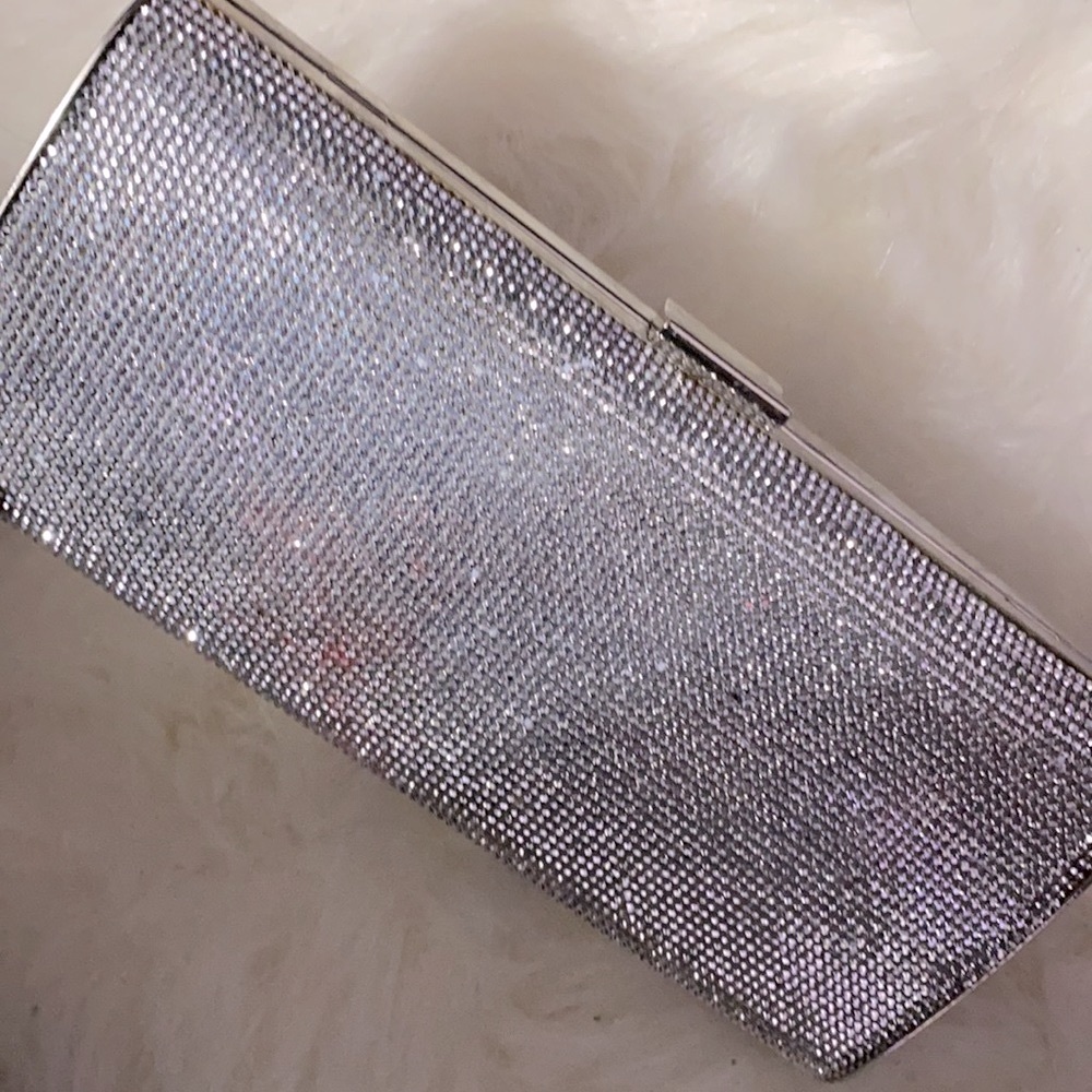 Windsor silver sparkly clutch with removable chain
